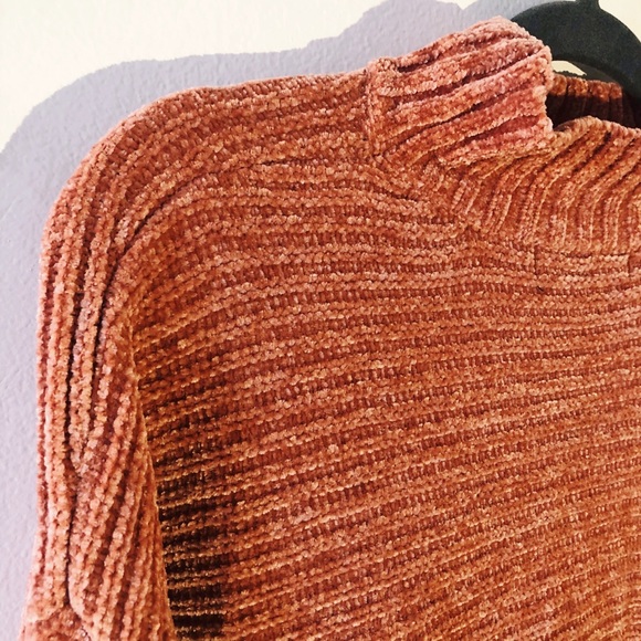 Pink soft sweater - Picture 2 of 2